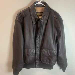 Vintage 80s Air Force leather bomber jacket
